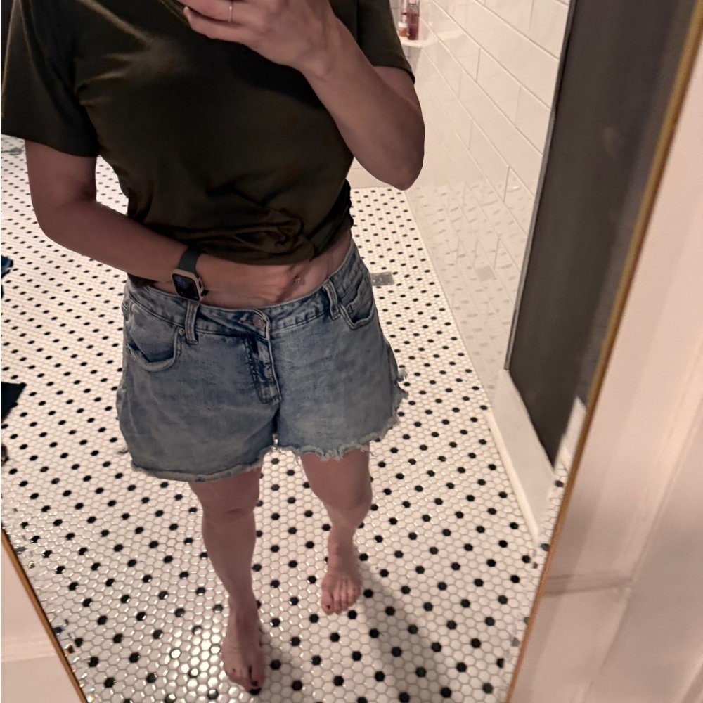 Time and Tru Light Blue Jean Shorts - Picture 4 of 6